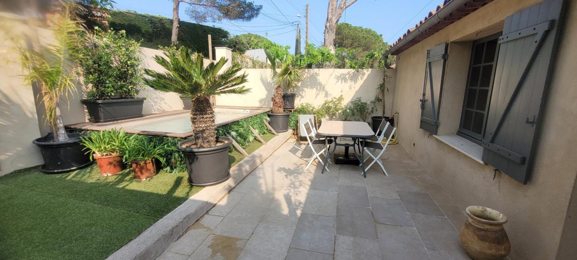 Larimar Etablissement- 200 M De La Mer Sainte-Maxime Exterior foto